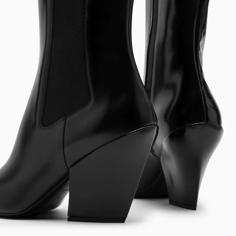 Heeled Square Toe Boots
