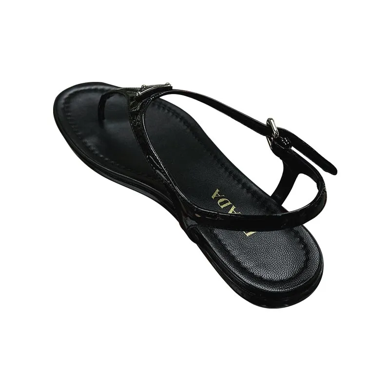 Round-Toe Flat Sandals