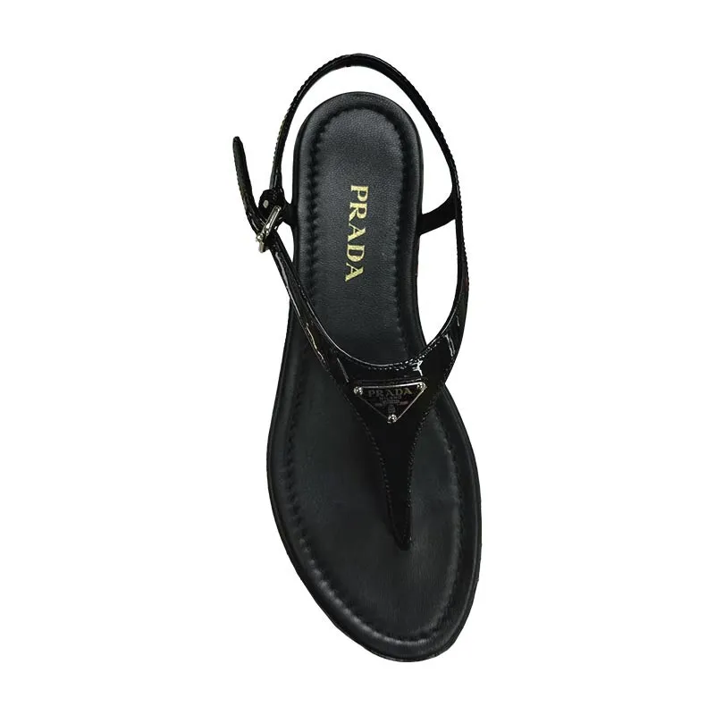 Round-Toe Flat Sandals