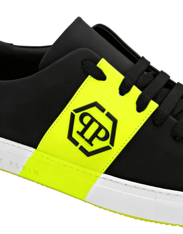Casual Sports Shoes