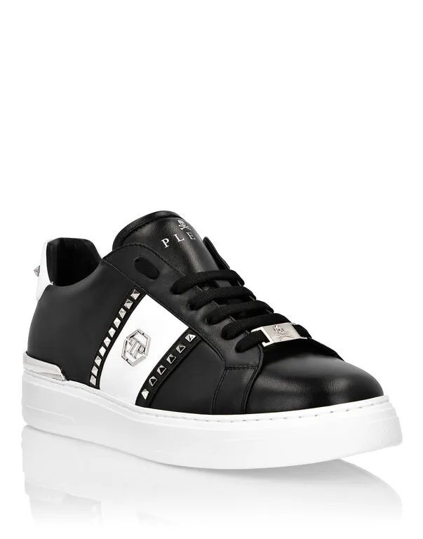 Casual Sports Shoes