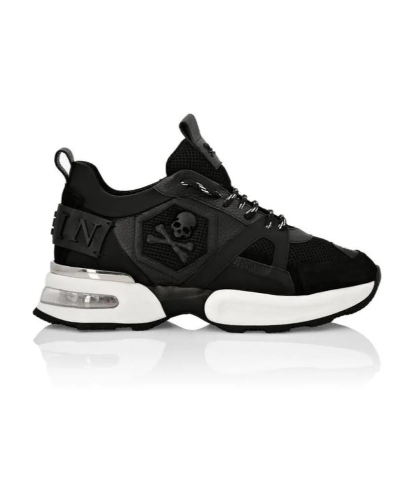 Logo Details Casual Sneakers