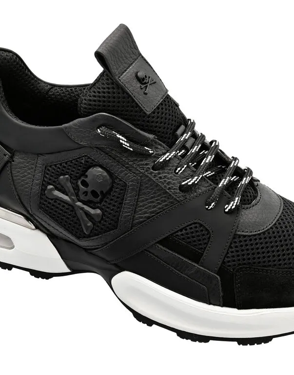 Logo Details Casual Sneakers