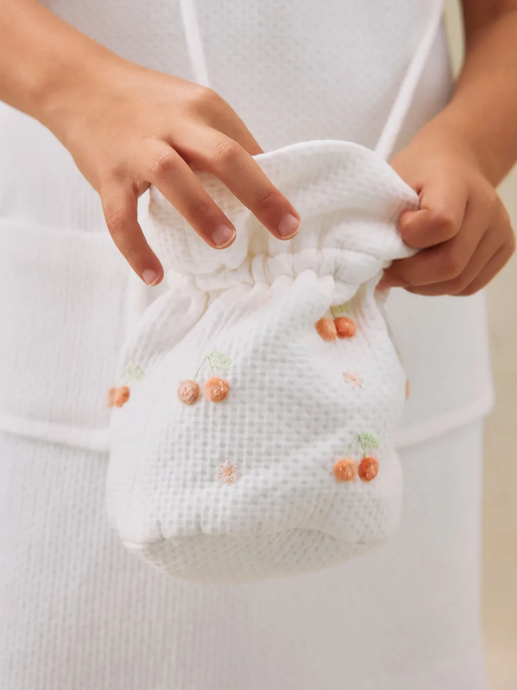 Eslem Shoulder Bag