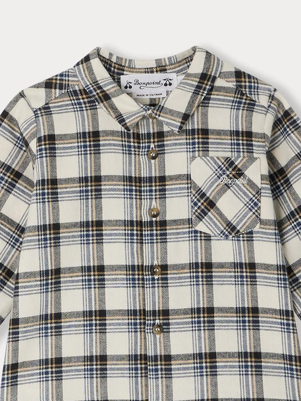 Shirt With Pointed Collar