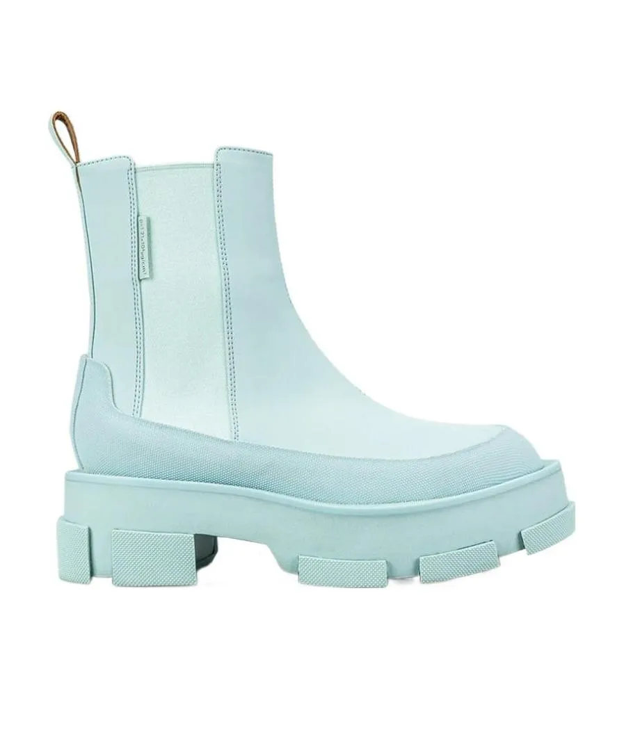 Logo Boots