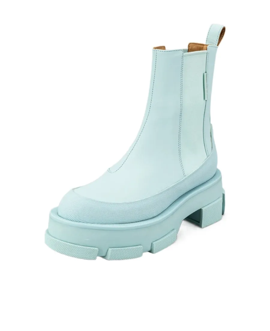 Logo Boots