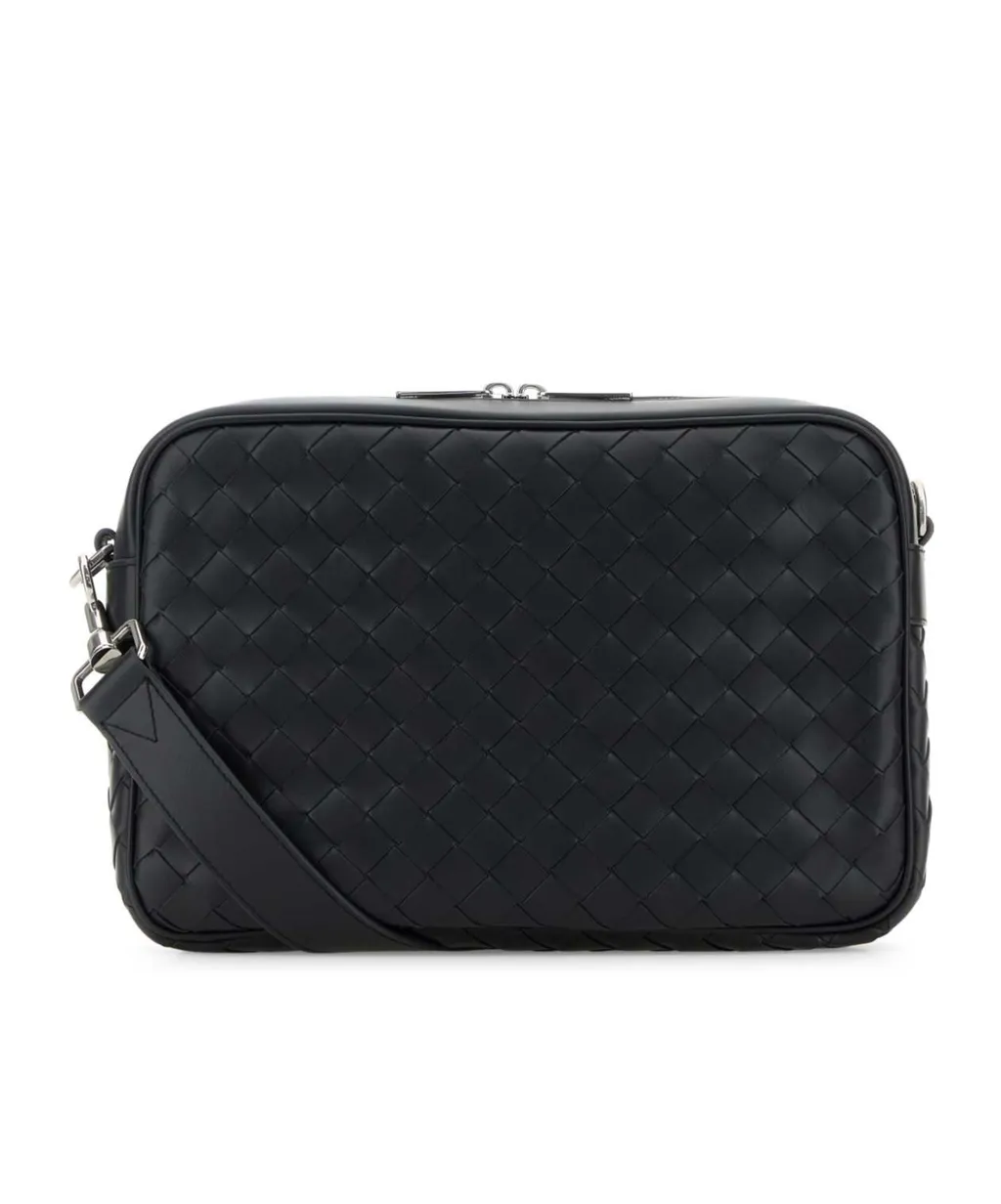 Medium Intrecciato Shoulder Bag