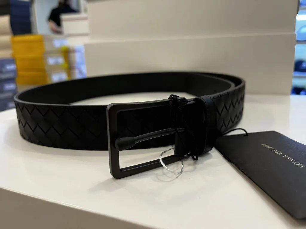 Logo Belt