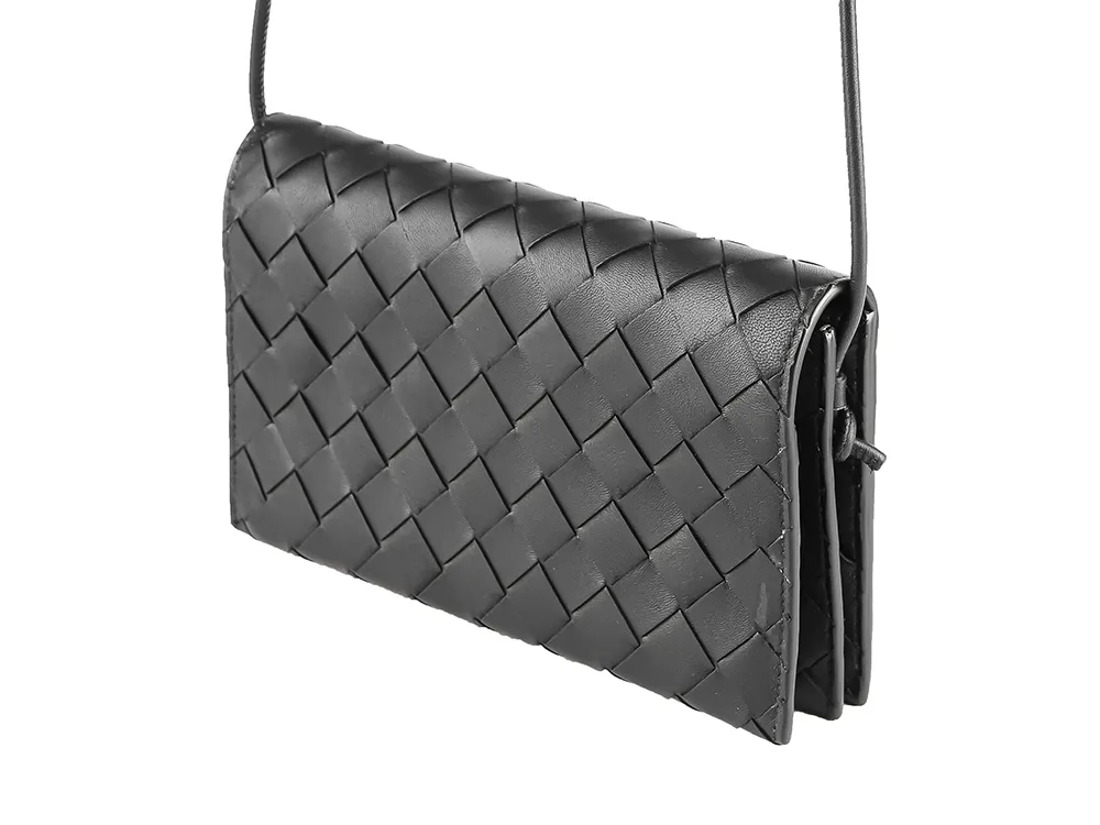 Intreciato Clamshell Shoulder Bag