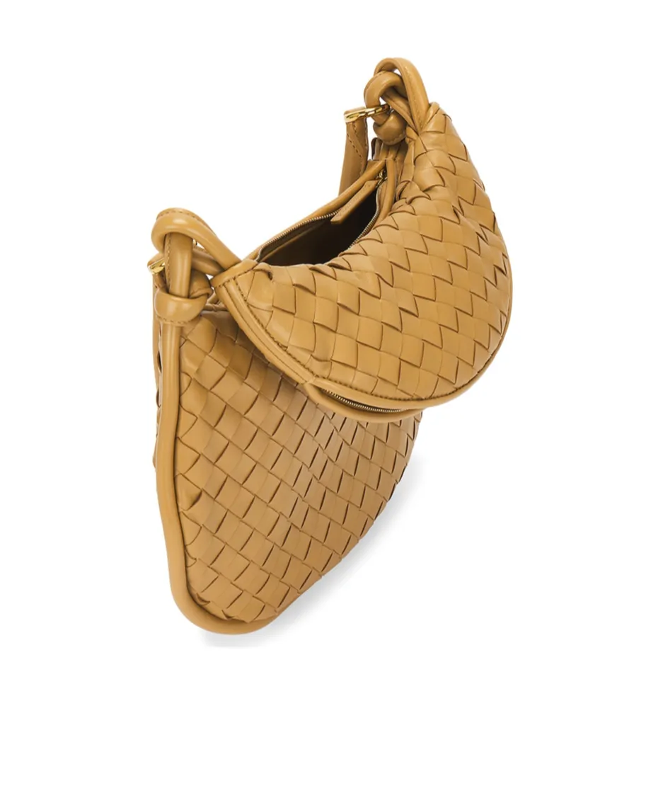 Medium Intrecciato Shoulder Bag