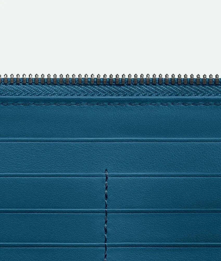 Intrecciato Woven Zipper Purse