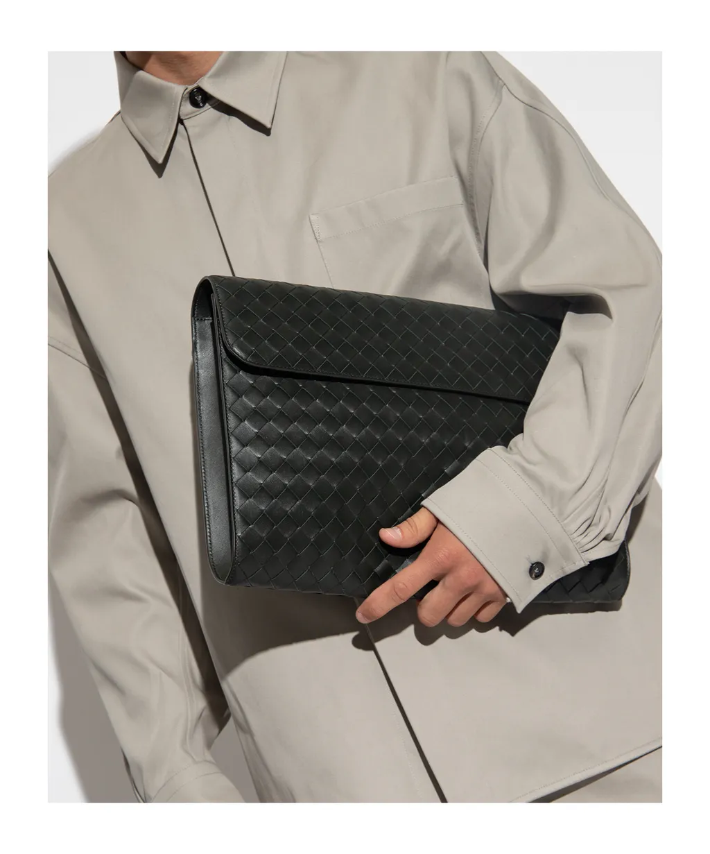 Intreciato Woven Envelope Storage Bag