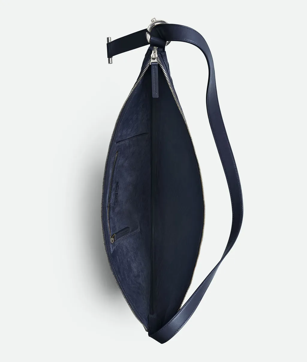 Avenue Zipped Shoulder Bag