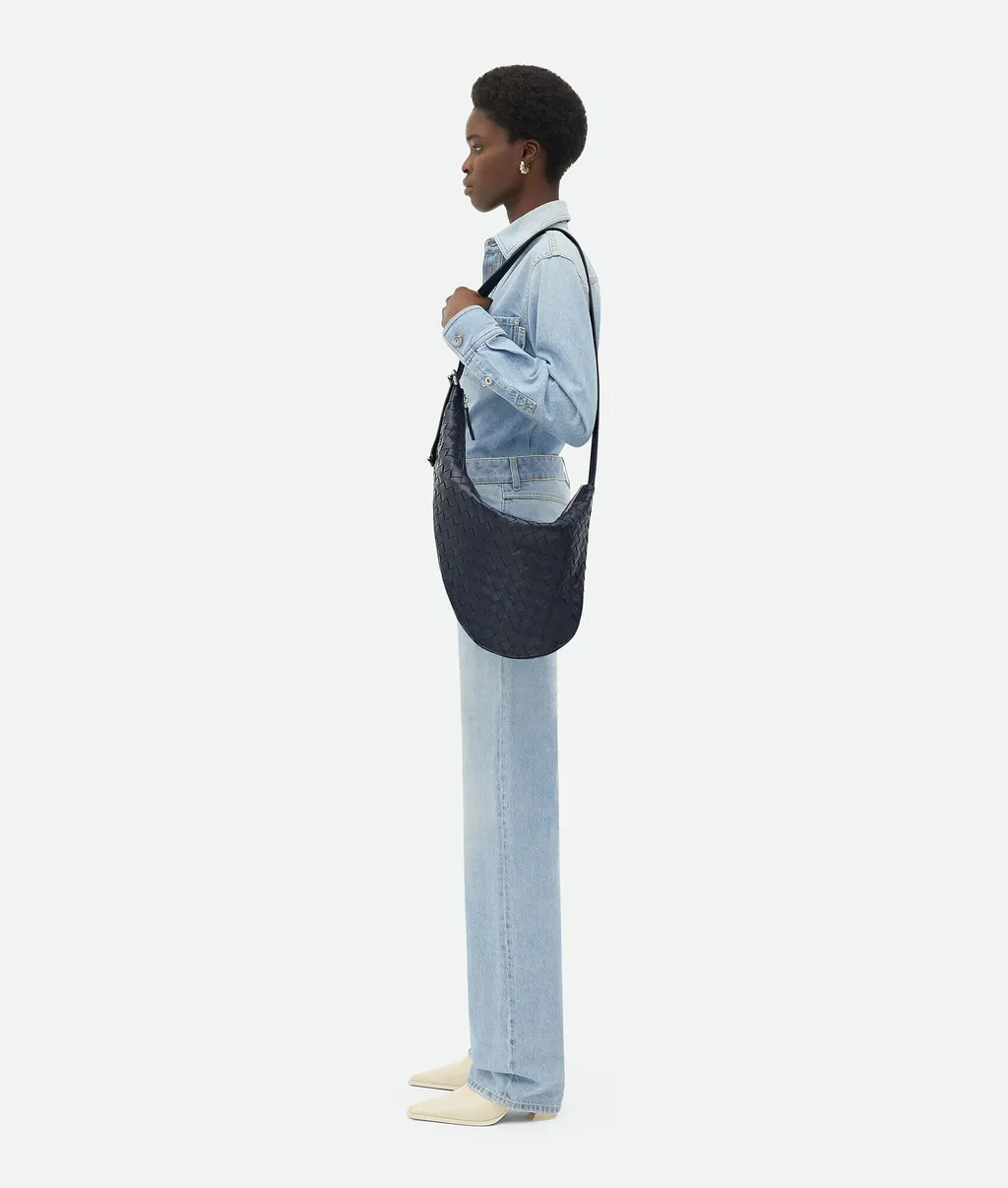 Avenue Zipped Shoulder Bag
