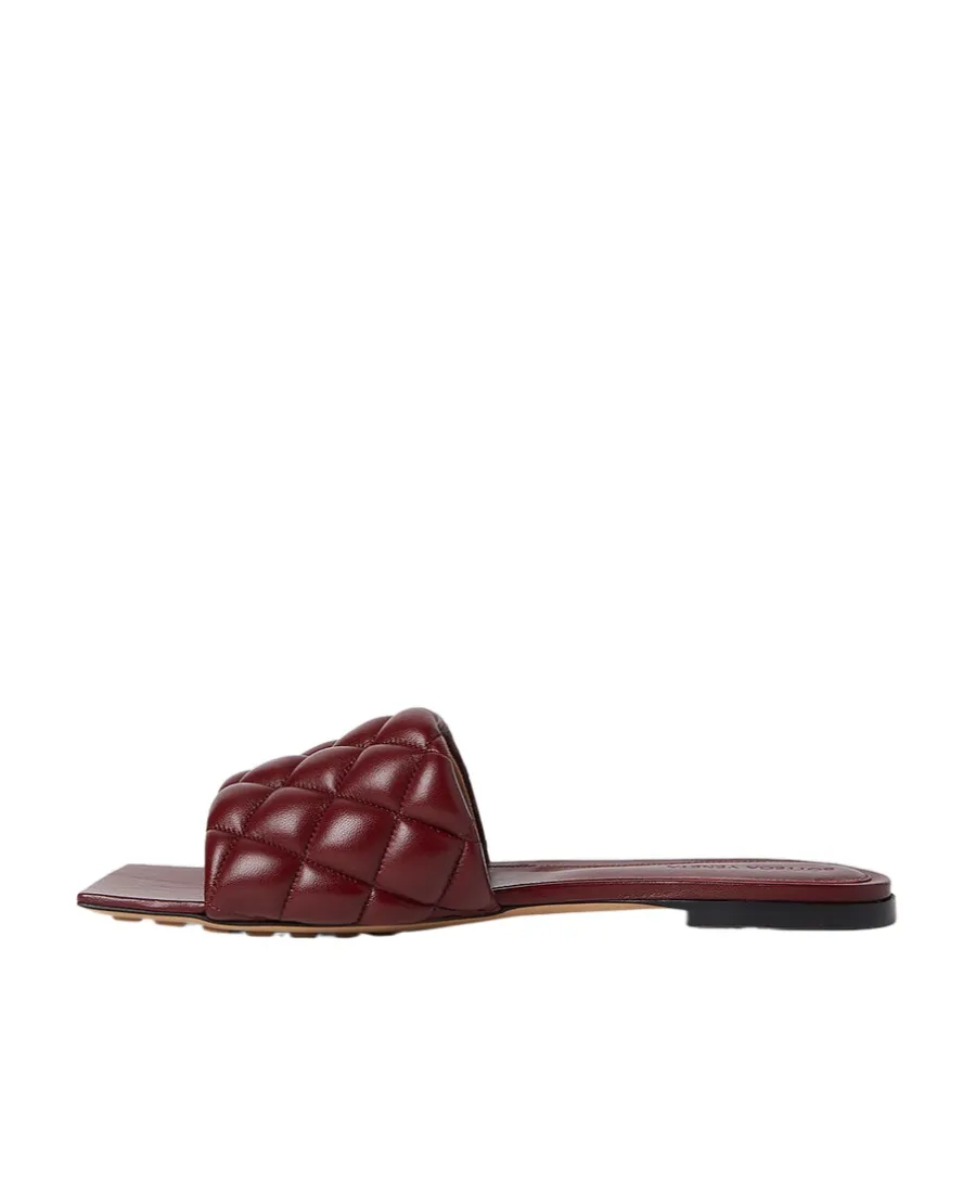 Matelassé Flat Sandals