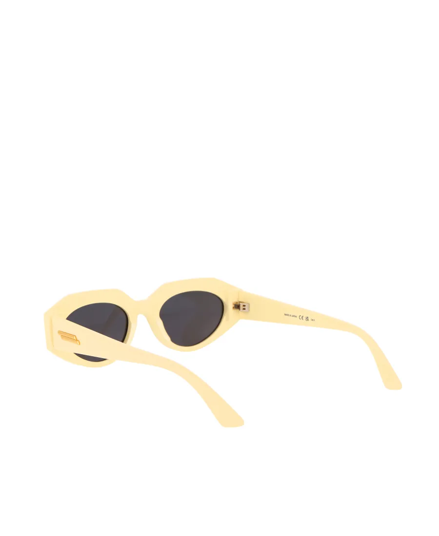 Cat-Eye Frame Sunglasses