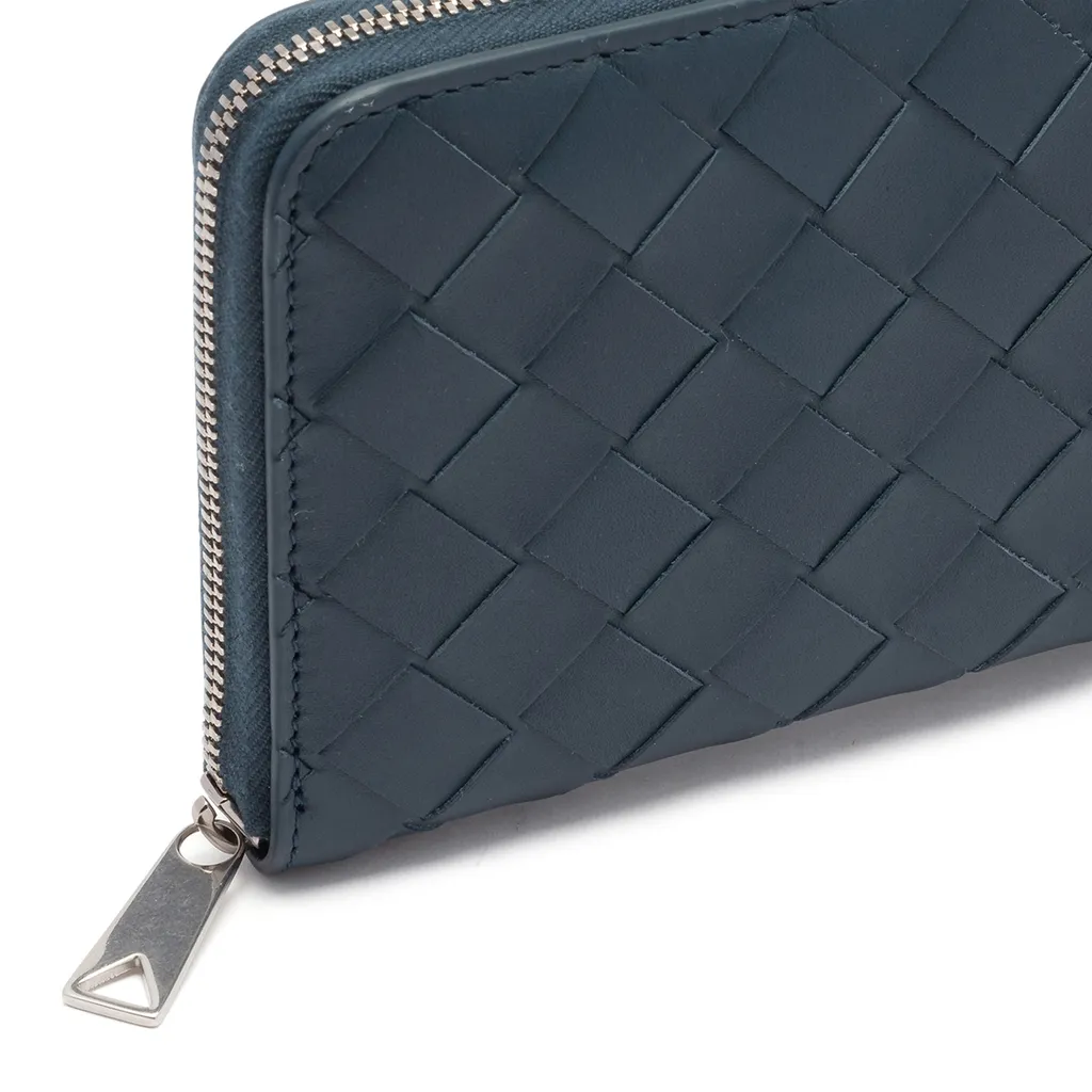 Intrecciato Braided Zipper Purse