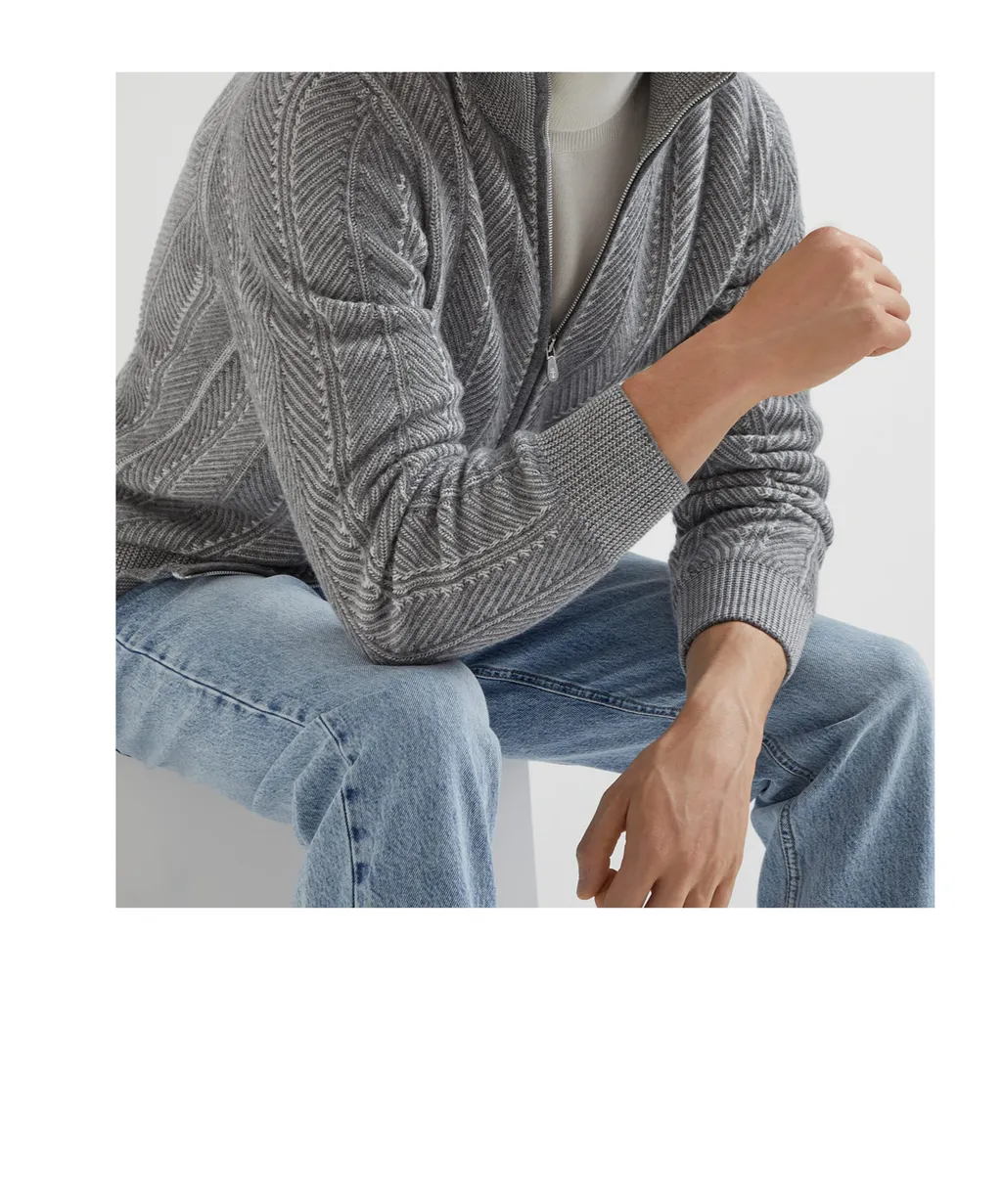 Long-Sleeved Zip-Up Cardigan