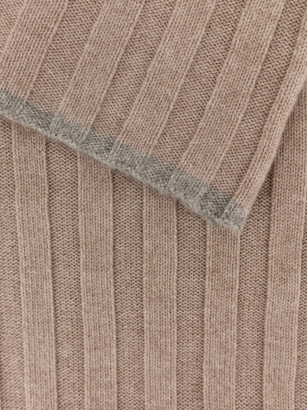 Knitted Finished Edge Scarf