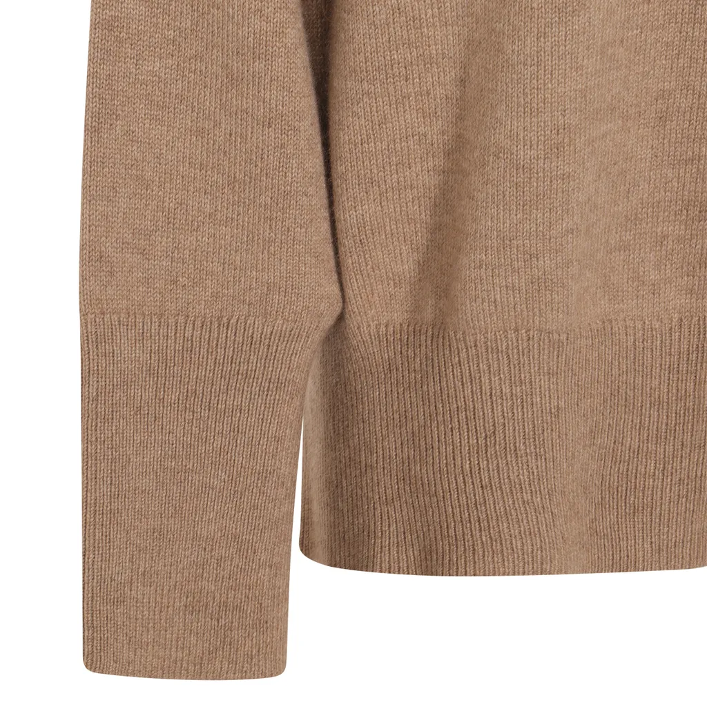 Monile Detail Knitted Jumper
