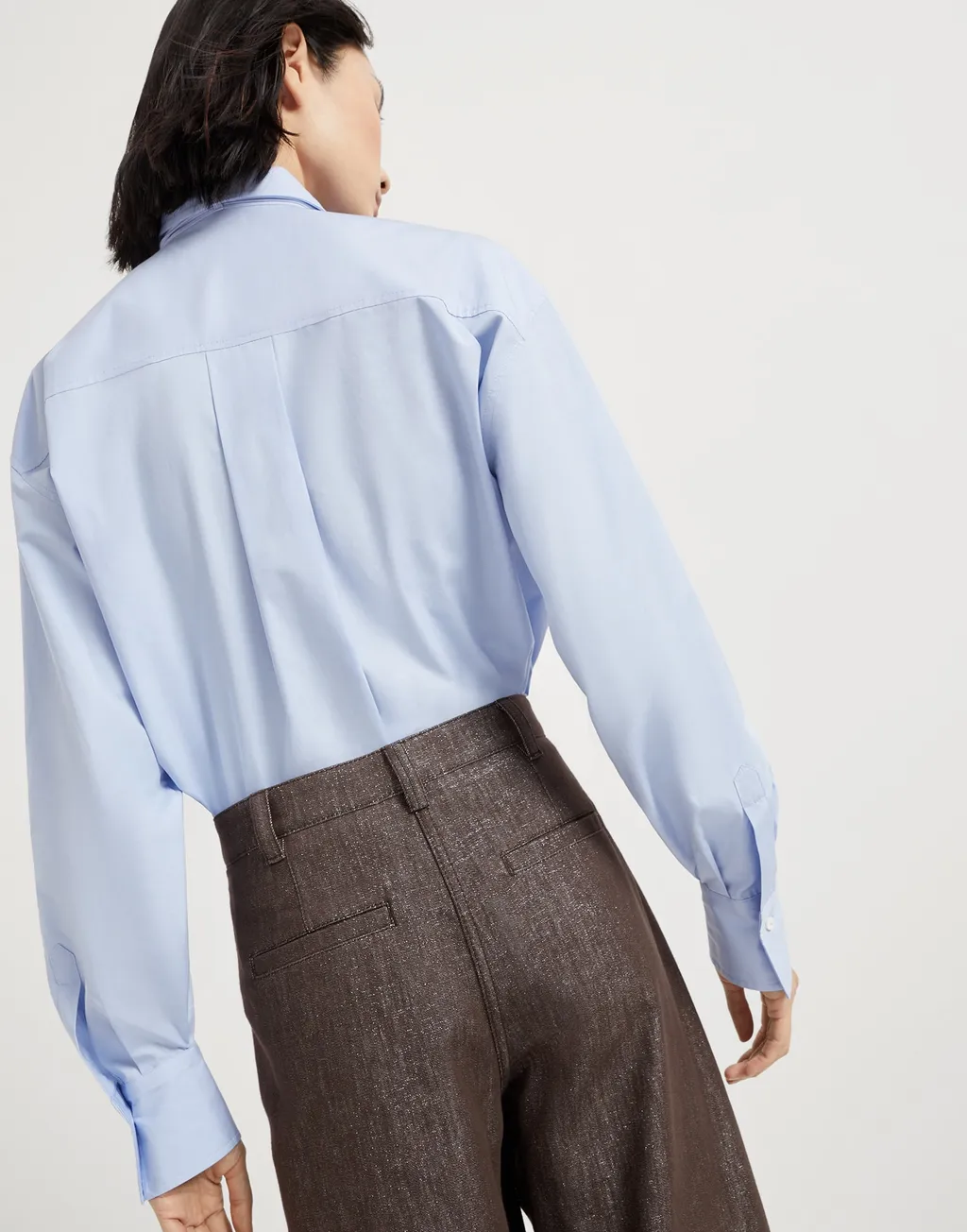 Loose-Fit Curved Trousers