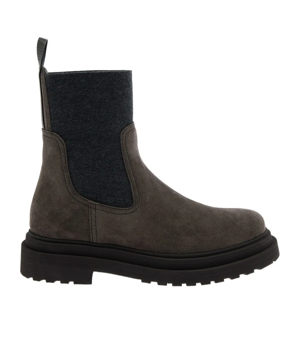 Round Toe Chelsea Boots