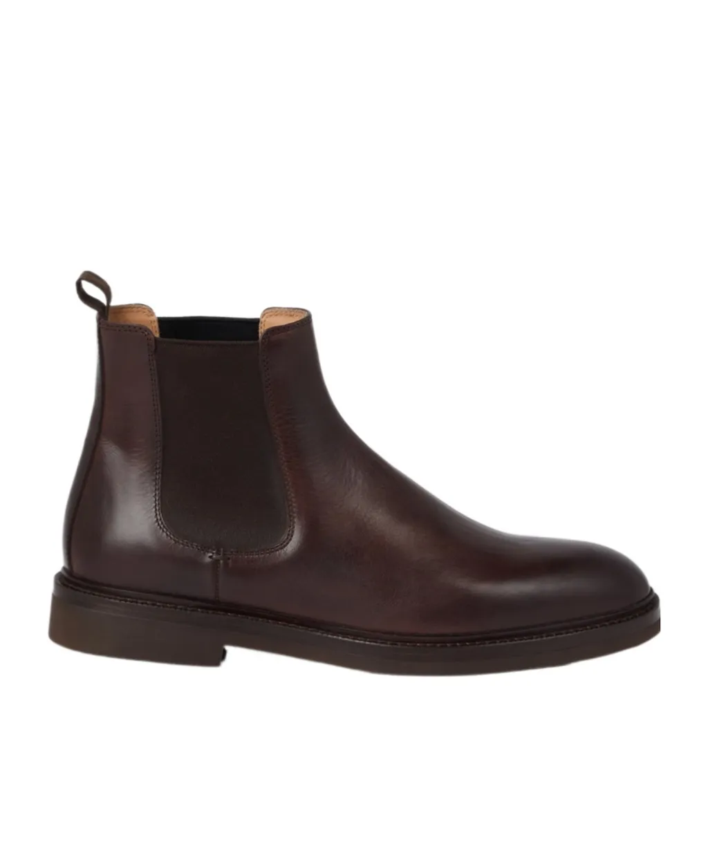 Round-Toe Chelsea Ankle Boots