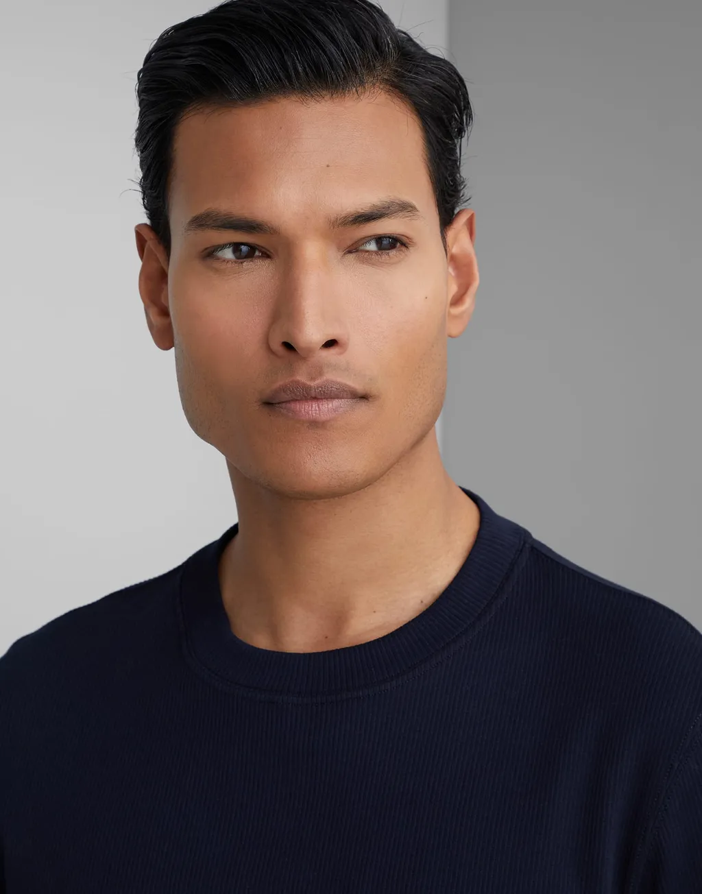 Short-Sleeved Straight Hem T-Shirt