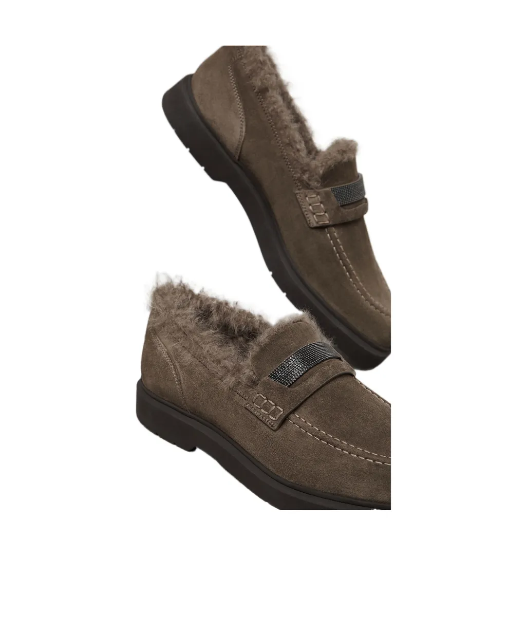 Monile Round Toe Loafers