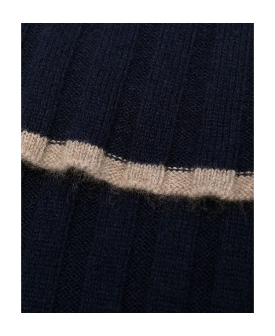 Knitted Finished Edge Scarf
