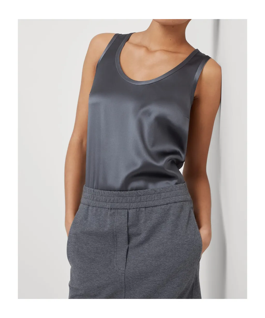 Sleeveless Scoop-Neck Tank Top