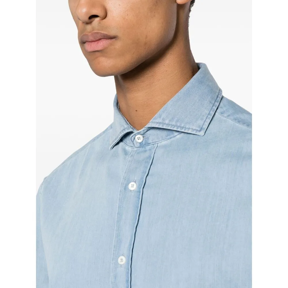 Buttoned Long-Sleeved Shirt