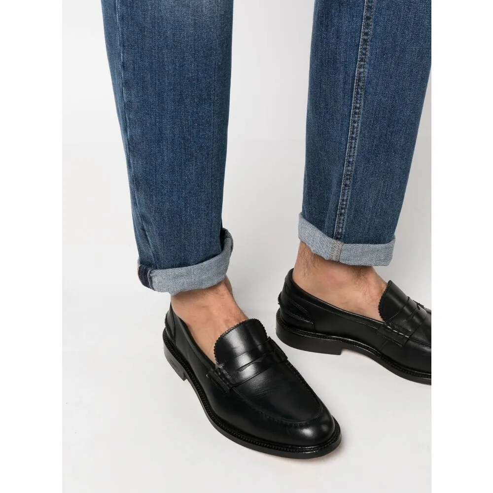 Mid-Rise Straight-Leg Jeans