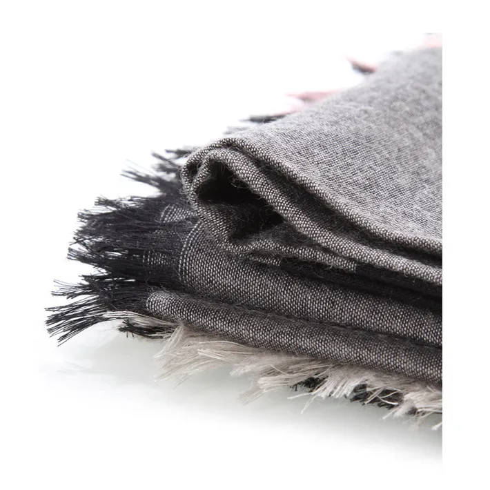 Plaid Detail Scarf