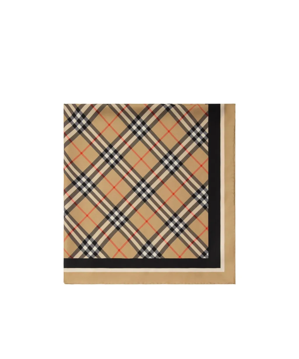Vintage Check Finished-Edge Scarf