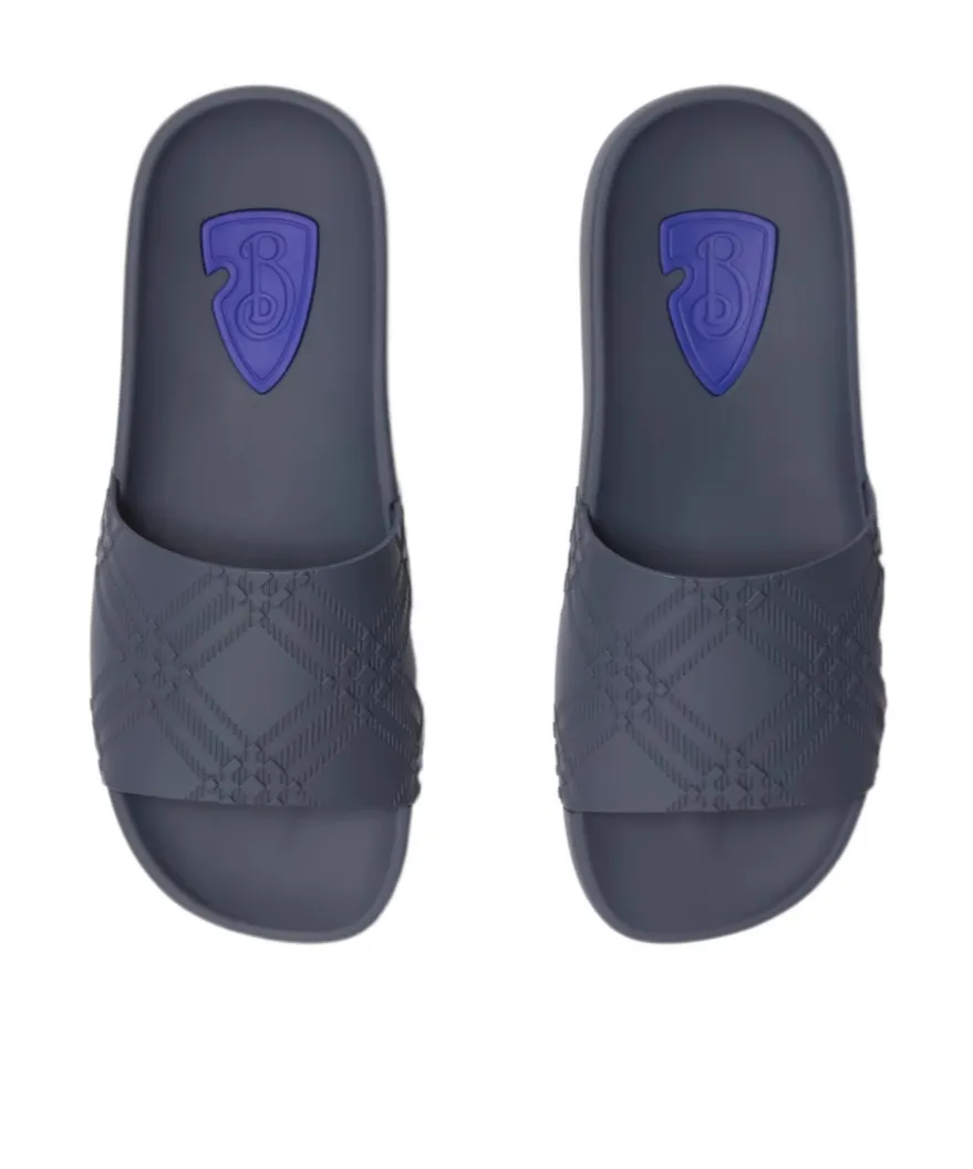 Embossed Check Dive Slides