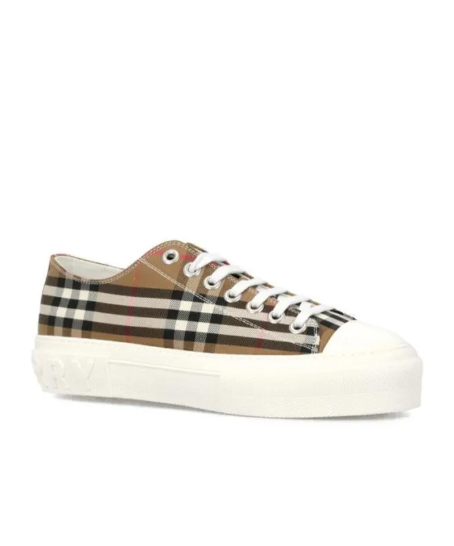 Low-Cut Casual Shoes