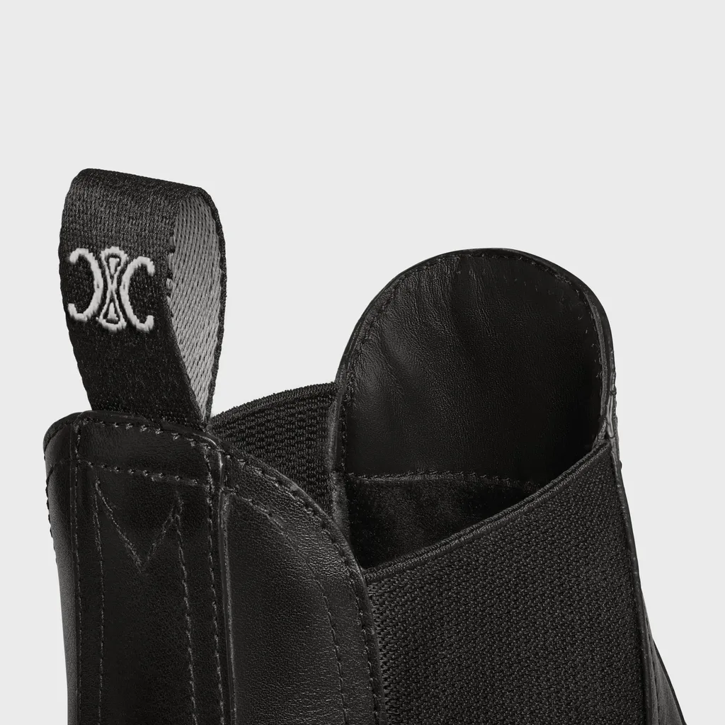 Riley Ankle Boot In Calfskin