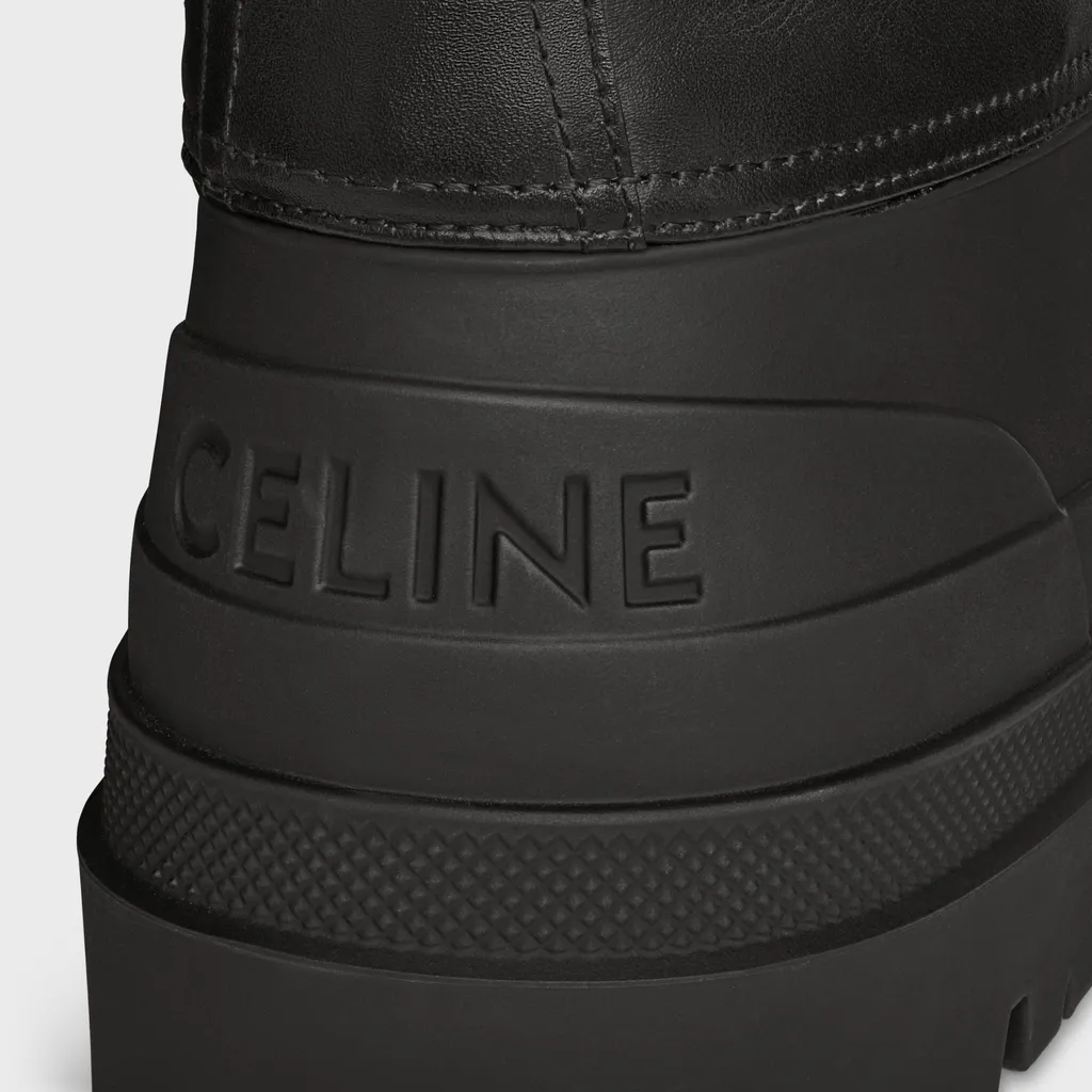 Riley Ankle Boot In Calfskin