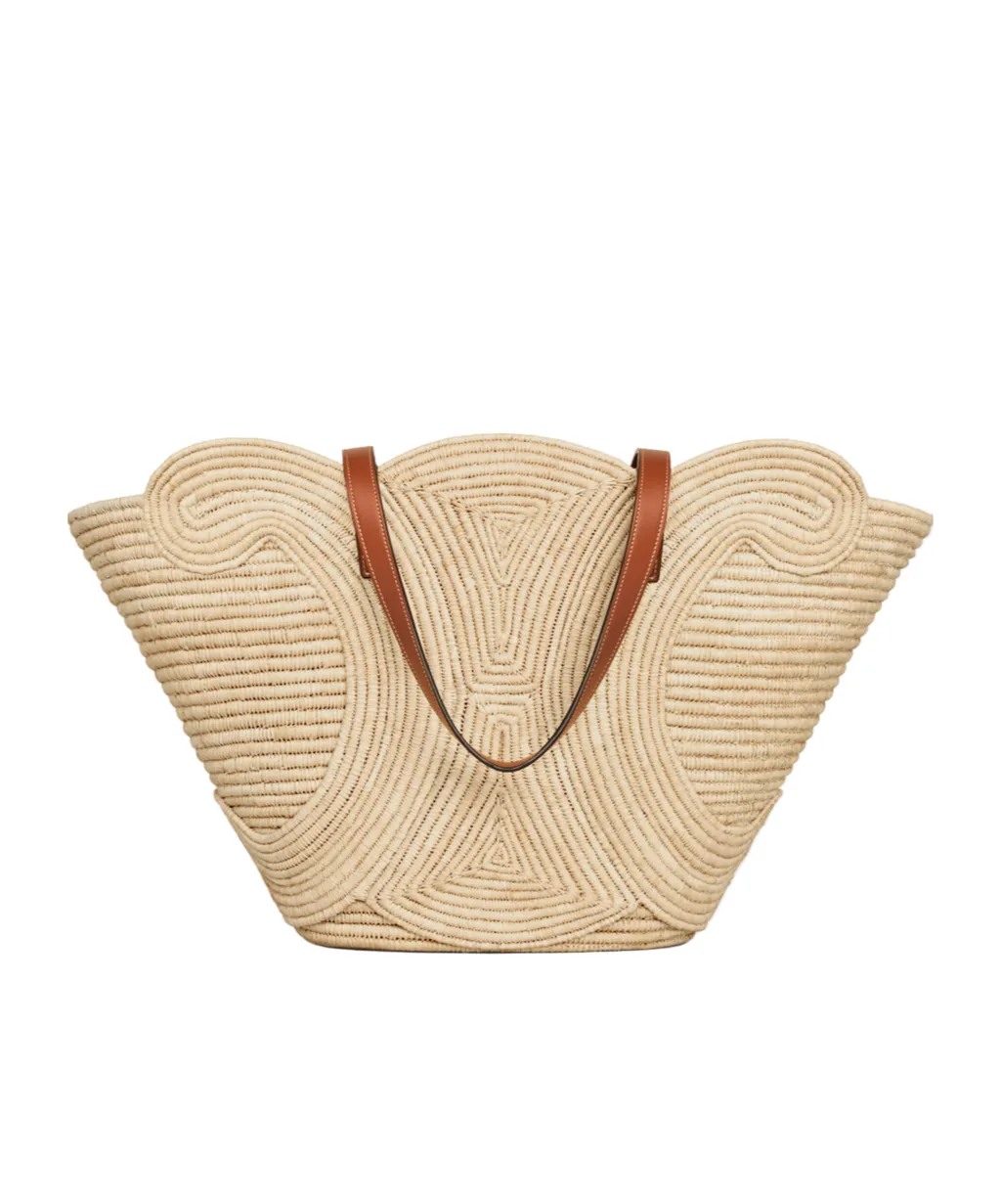 Classic Panier Medium Braided Triomphe In Raffia And Calfskin