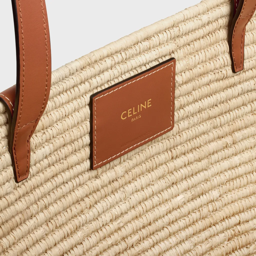 Classic Panier Medium Braided Triomphe In Raffia And Calfskin