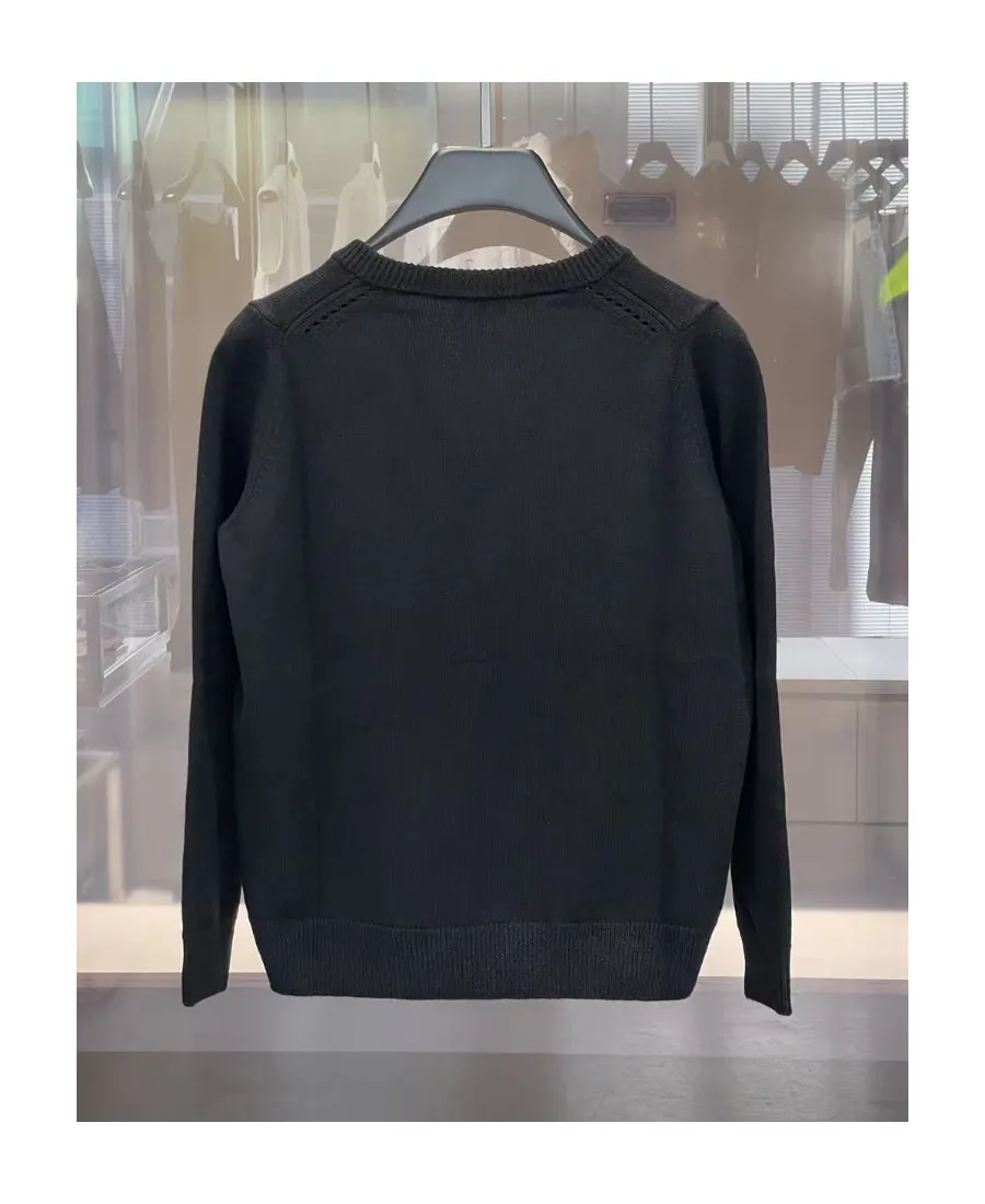 Triomphe V-Neck Sweater In Heritage Cashmere