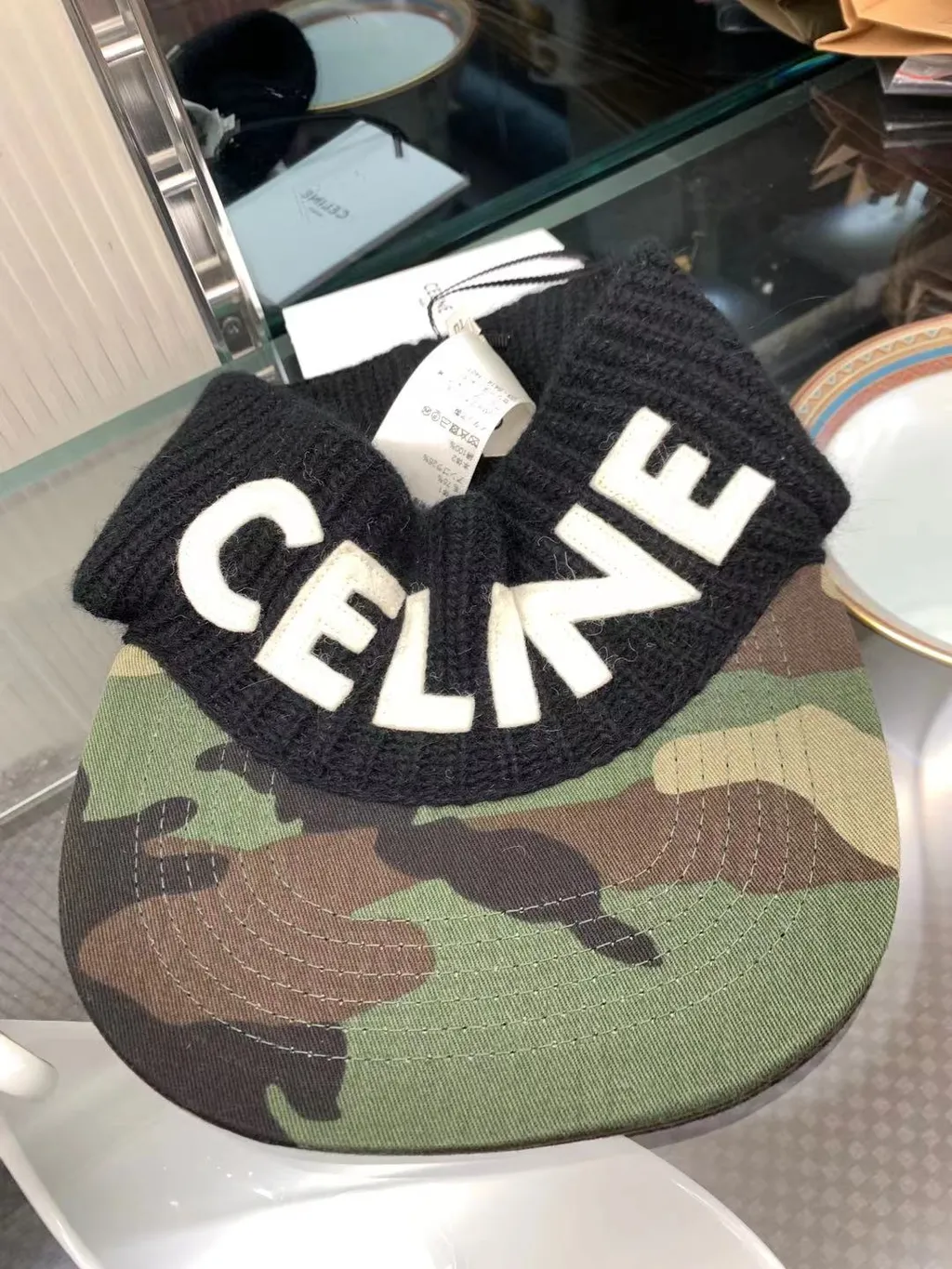 Logo Hat