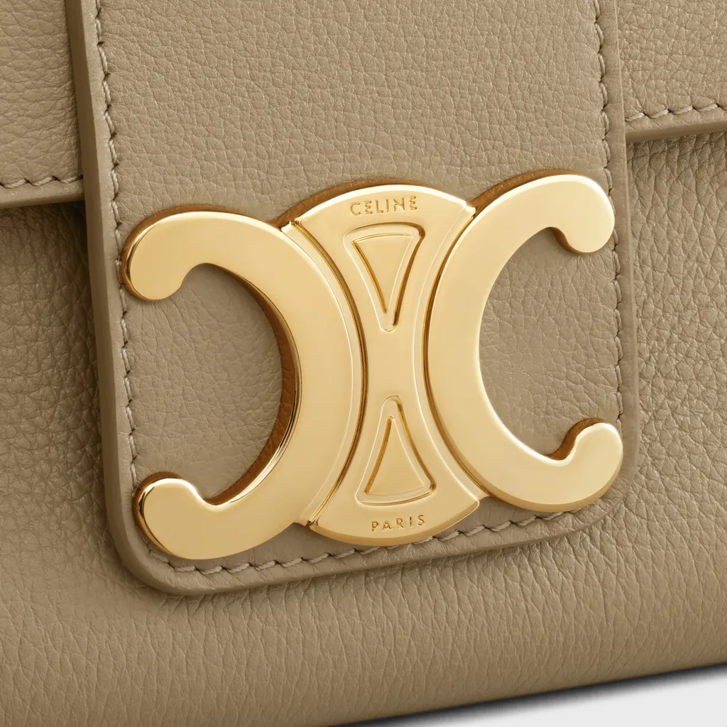 Medium Victoire Bag In Supple Calfskin