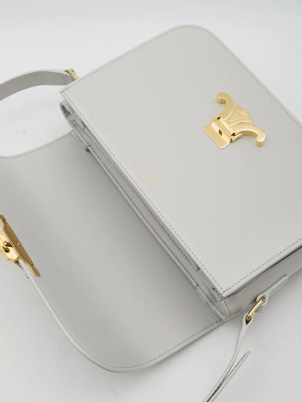 Classique Triomphe Bag In Shiny Calfskin