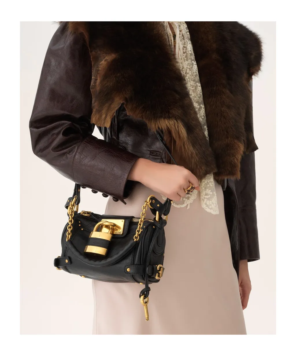 Paddington Padlock Detailed Small Shoulder Bag