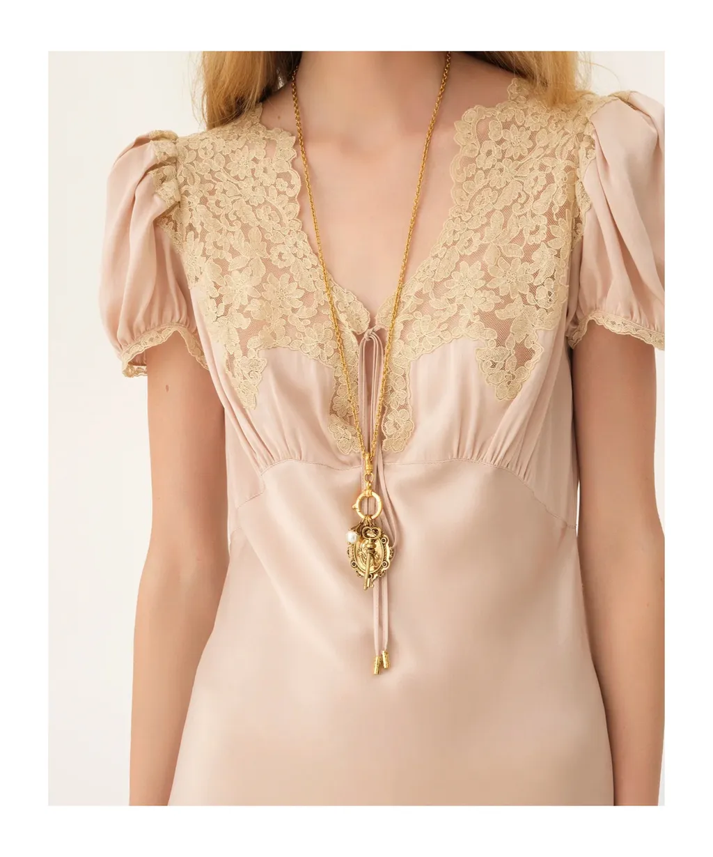 The ChÂTeau Treasures Pendant Necklace