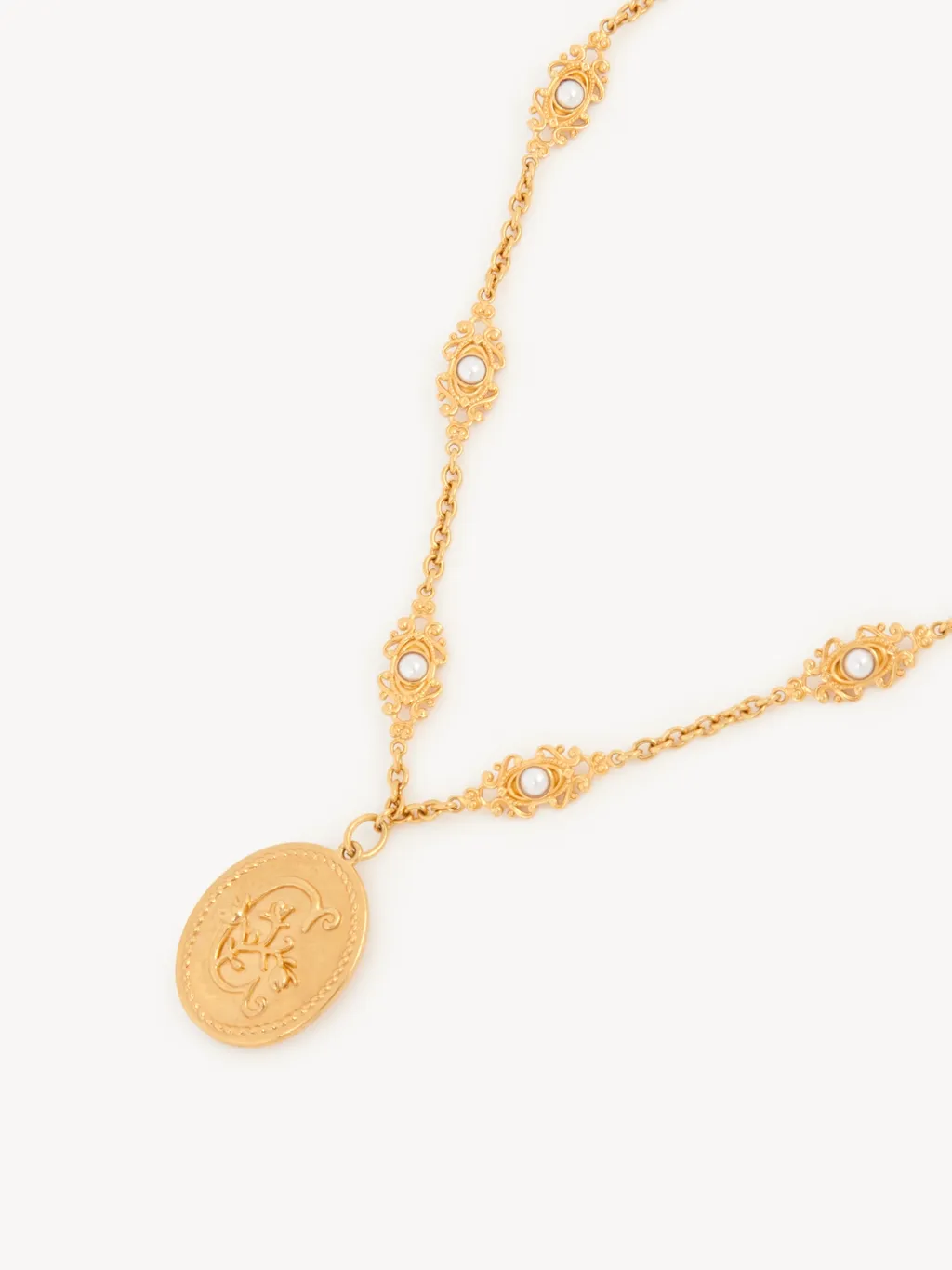The ChÂTeau Treasures Necklace
