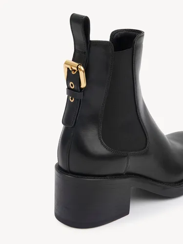 Dakota Chelsea Boots